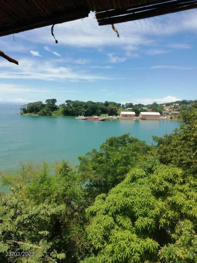 Soul Rebel Lodge & Backpackers Nkhata Bay Ngoại thất bức ảnh