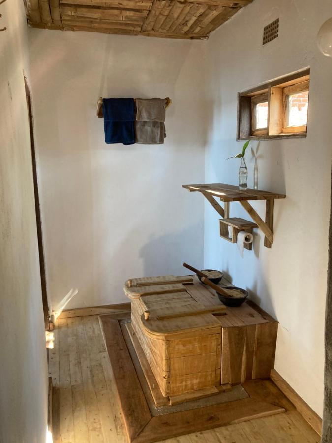 Soul Rebel Lodge & Backpackers Nkhata Bay Ngoại thất bức ảnh