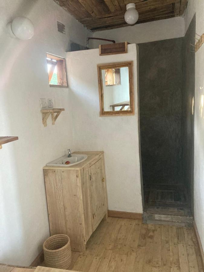 Soul Rebel Lodge & Backpackers Nkhata Bay Ngoại thất bức ảnh
