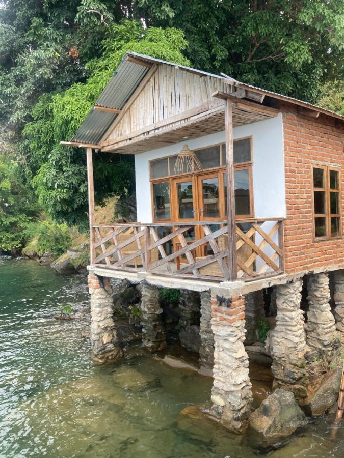 Soul Rebel Lodge & Backpackers Nkhata Bay Ngoại thất bức ảnh