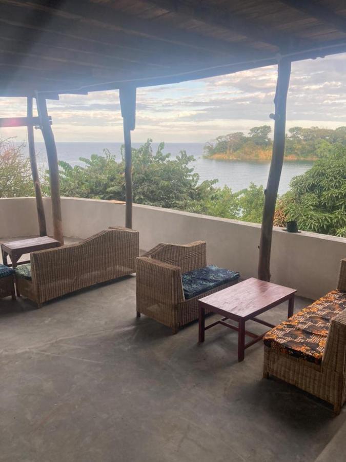 Soul Rebel Lodge & Backpackers Nkhata Bay Ngoại thất bức ảnh