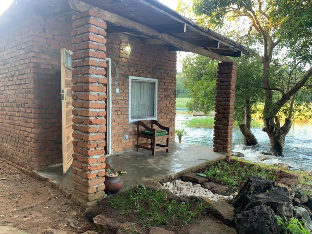 Soul Rebel Lodge & Backpackers Nkhata Bay Ngoại thất bức ảnh