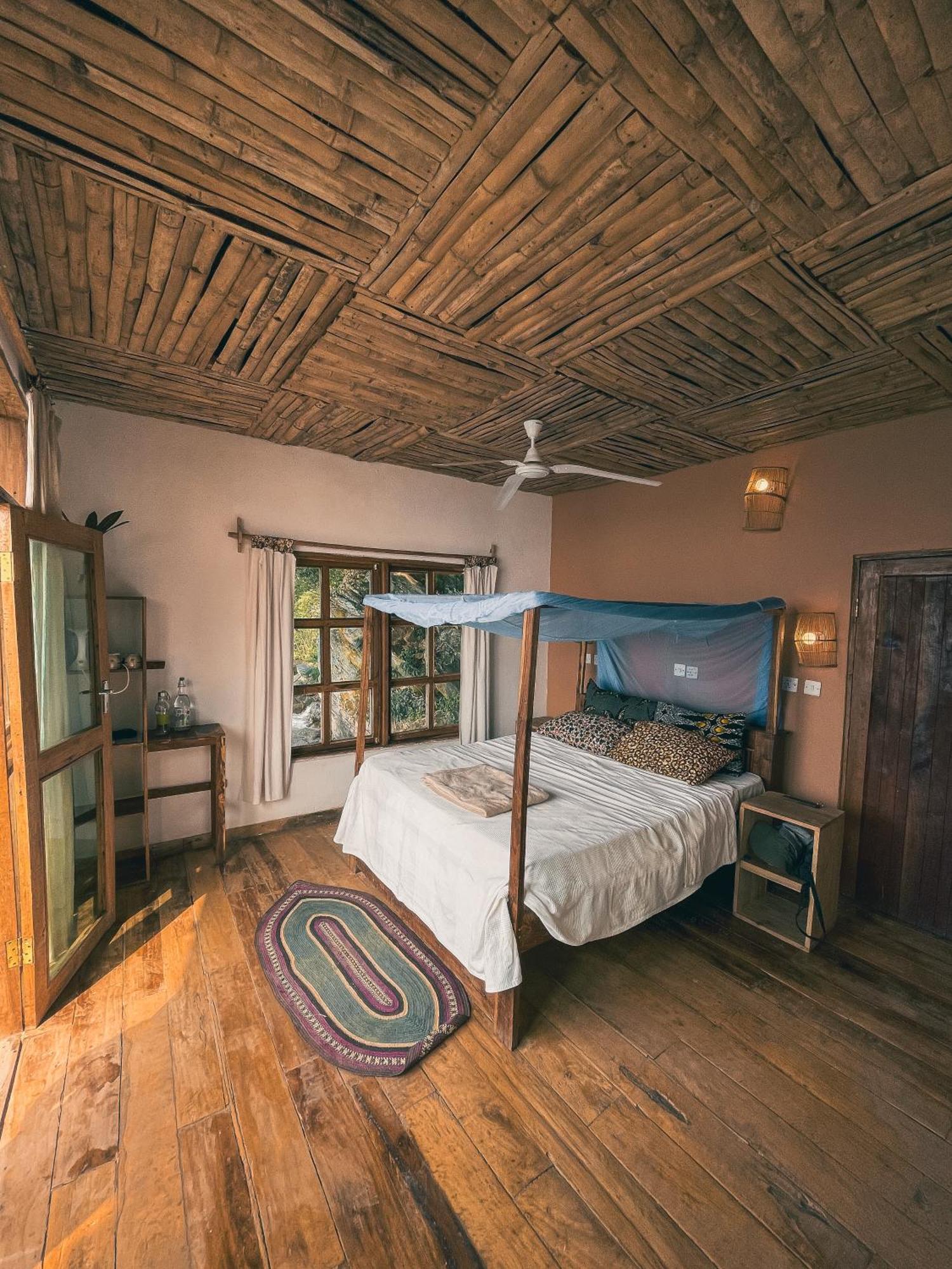 Soul Rebel Lodge & Backpackers Nkhata Bay Ngoại thất bức ảnh