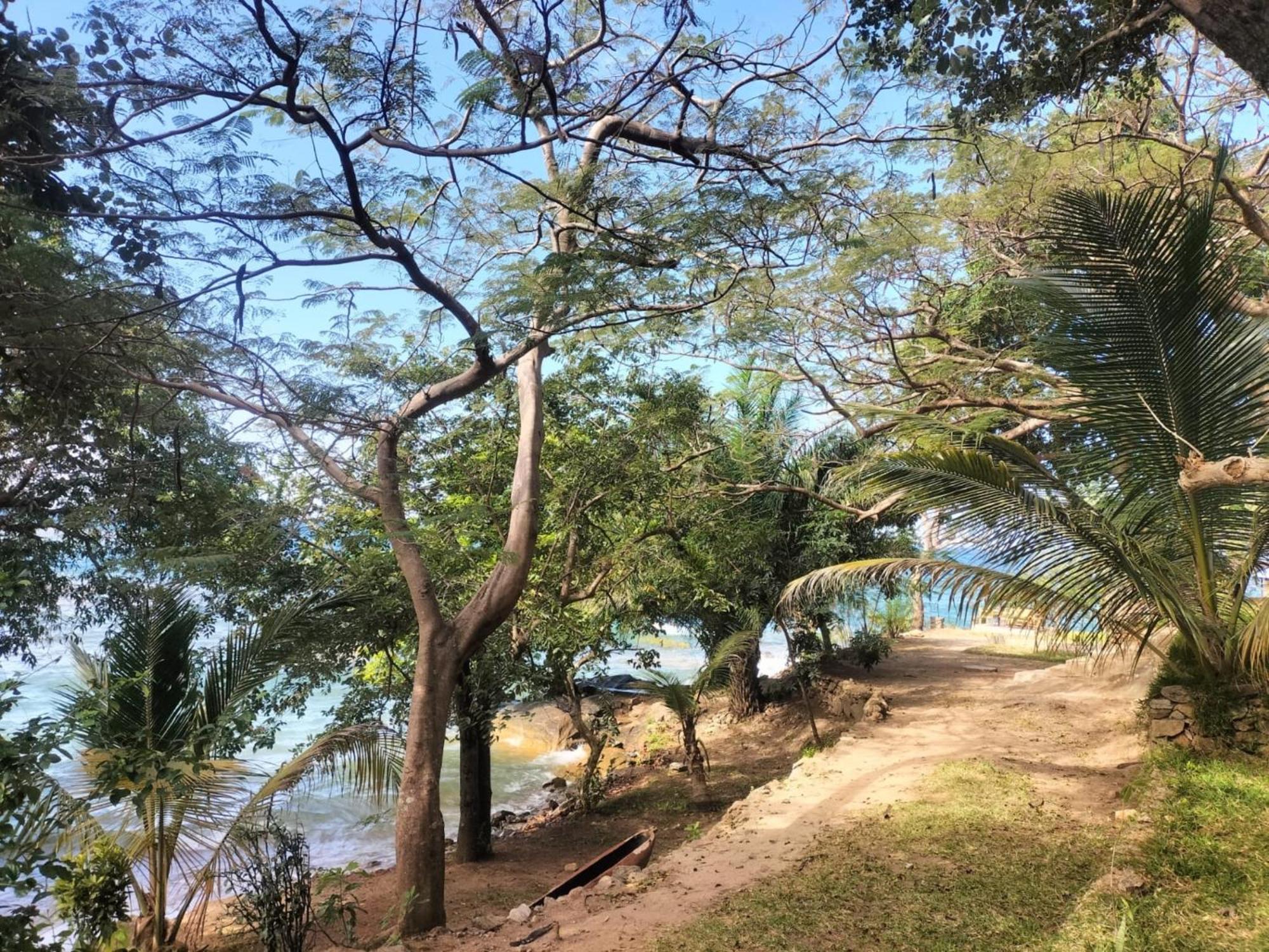 Soul Rebel Lodge & Backpackers Nkhata Bay Ngoại thất bức ảnh